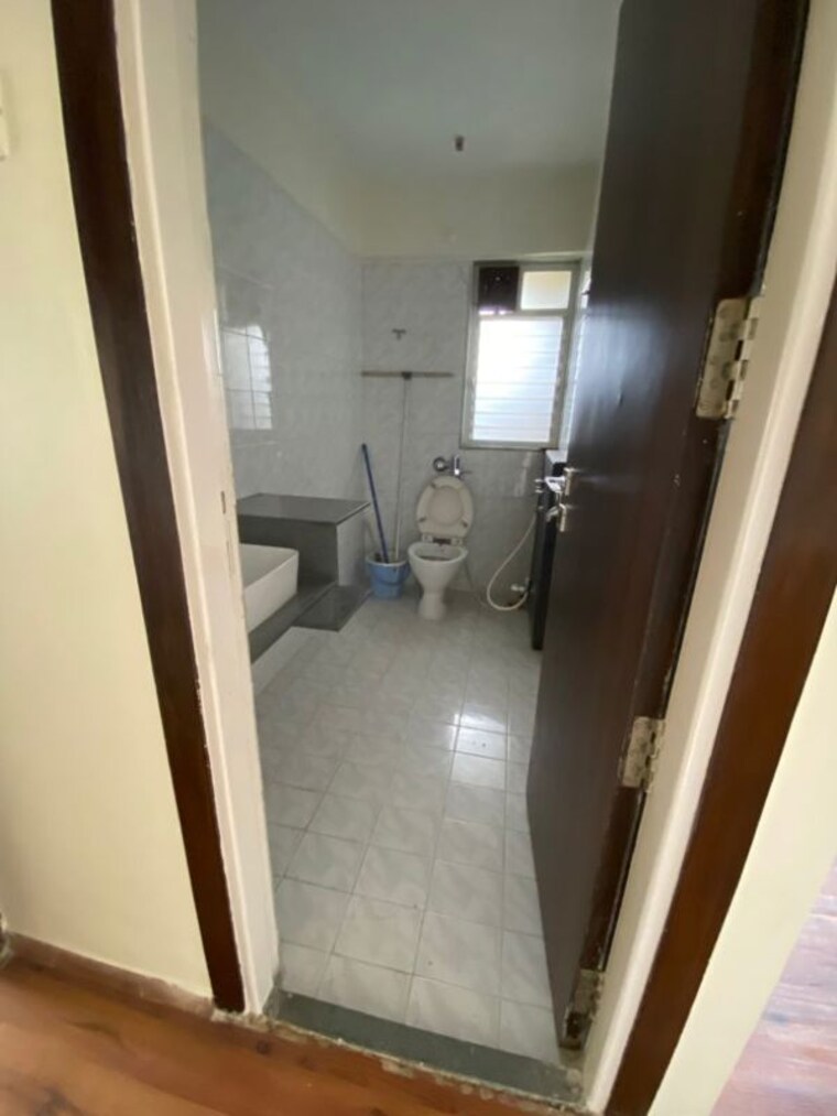 Bathroom, llyod-estate 2 Bedroom 700 Sq.Ft. Apartment In Wadala Mumbai 9845250