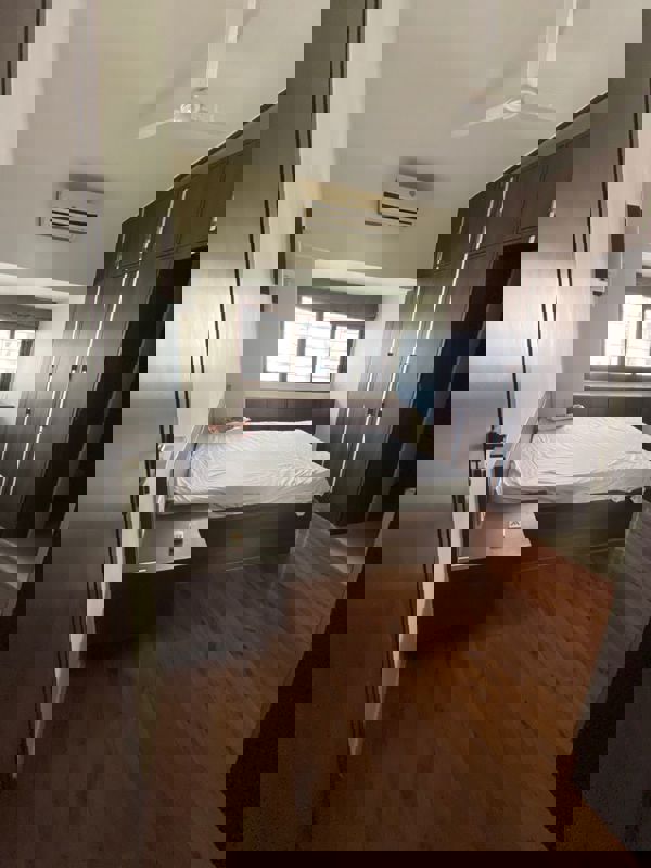 2 BHK + Pooja Room,Store Room Apartment For Sale in Llyod Estate