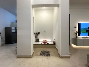 Room in 3 BHK Builder Floor at BPTP Astaire Gardens, Sector 70a – for Rent