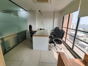  Office Space For Rent in Bodakdev