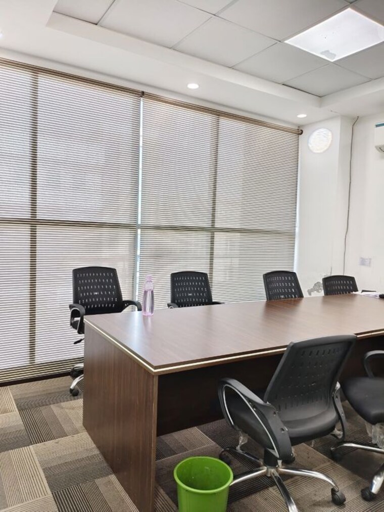 Team Area, udyog vihar Commercial Office Space 1800 Sq.Ft. In Udyog Vihar Gurgaon 9845492