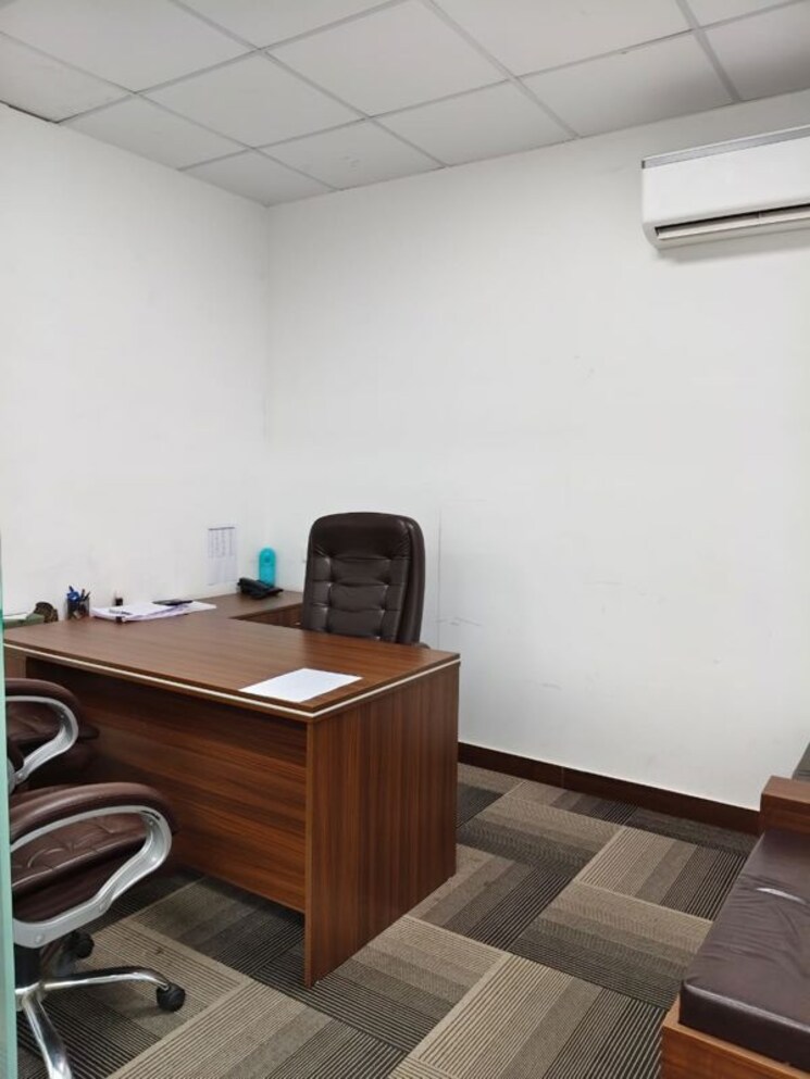 Kitchen, udyog vihar Commercial Office Space 5000 Sq.Ft. In Udyog Vihar Gurgaon 9845485