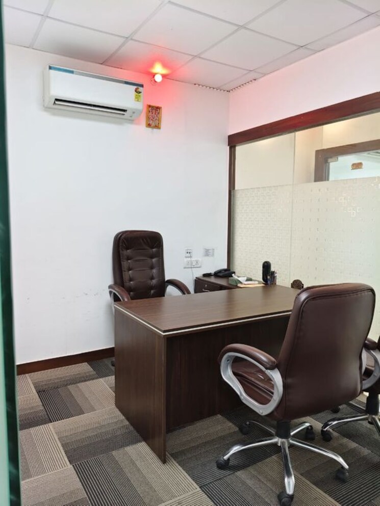 Team Area, udyog vihar Commercial Office Space 4250 Sq.Ft. In Udyog Vihar Gurgaon 9845489