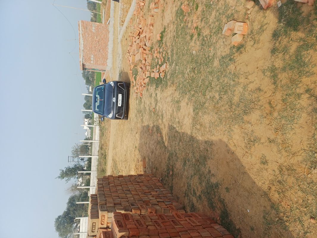 Plot For Sale in Nacholi