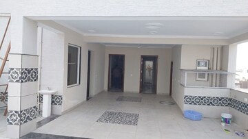 Building Lobby in 1 RK Builder Floor at Palam Vihar – for Rent