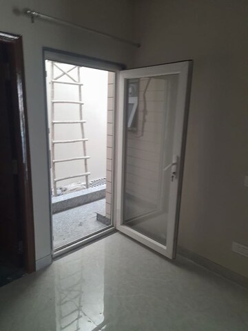 Room in 1 RK Builder Floor at Palam Vihar – for Rent