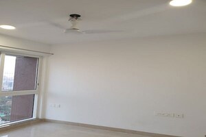 Room in 1.5 BHK Apartment at Runwal Forests, Kanjurmarg West – for Sale