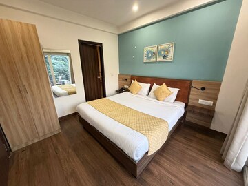 Bedroom in 1 BHK Builder Floor at Unitech Green Wood City Plots, Sector 45 – for Rent