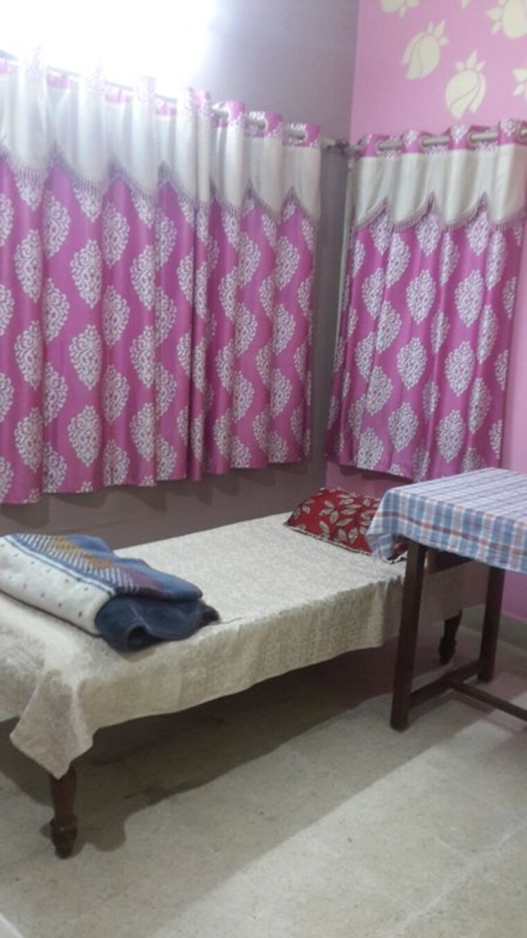 Bedroom, rt nagar 1 RK 660 Sq.Ft. Independent House In Rt Nagar Bangalore 9845500