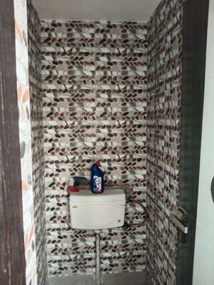 Bathroom in 3 BHK Apartment at Mayur Vihar – for Rent