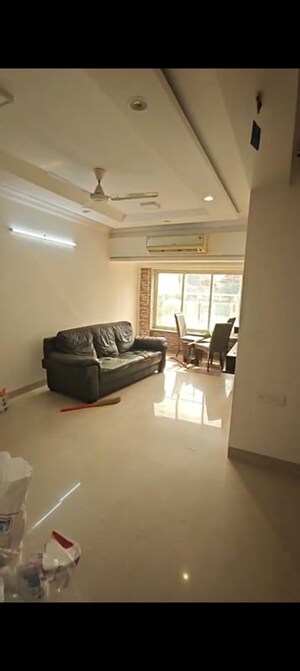 2 BHK Apartment For Rent in Silver Palace Pali Hill, Pali Hill