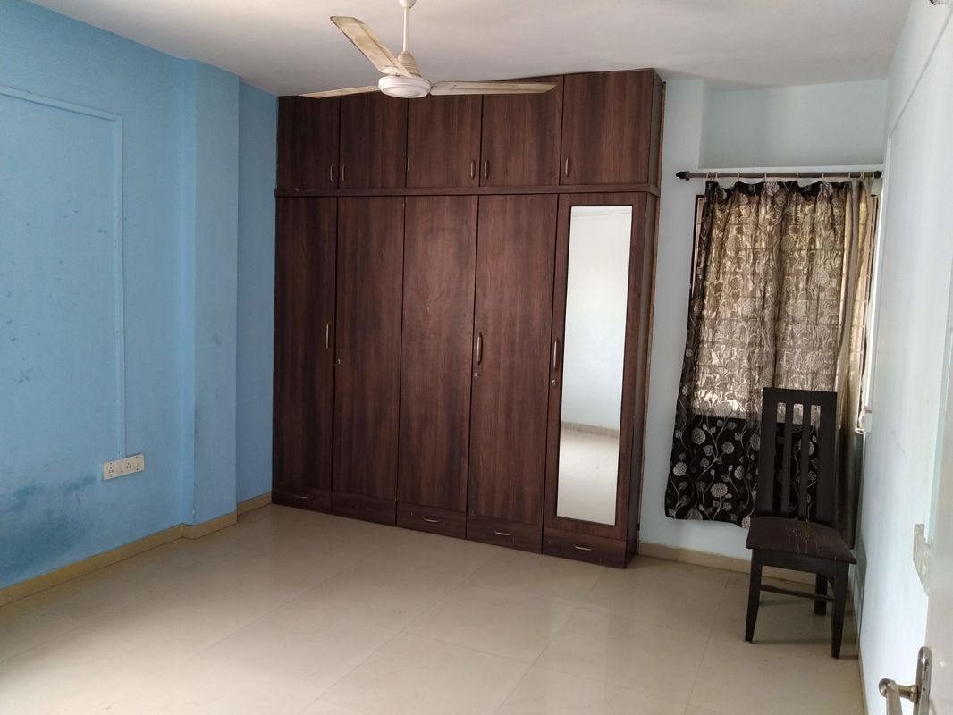 2 BHK + Servant Room Apartment For Rent in Shree Balaji Orchard Park