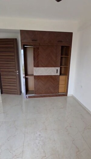 Room in 3 BHK Apartment at Smart World Gems, Sector 89 – for Rent