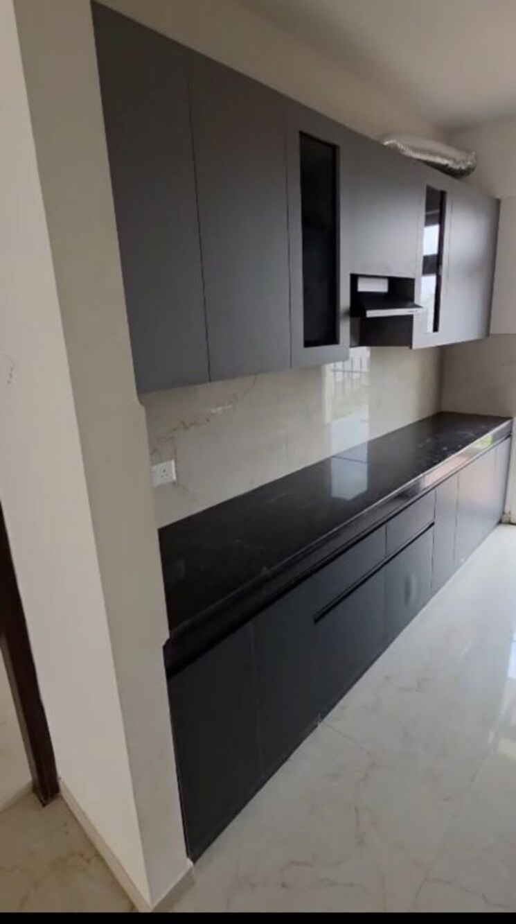 Kitchen, smart-world-gems 3 Bedroom 1423 Sq.Ft. Apartment In Sector 89 Gurgaon 9845748