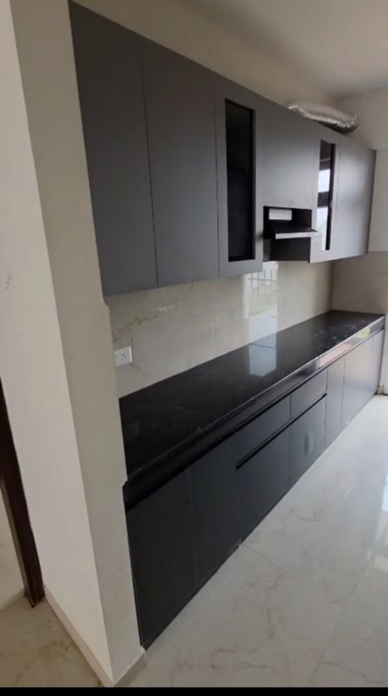Kitchen, smart-world-gems 3 Bedroom 1423 Sq.Ft. Apartment In Sector 89 Gurgaon 9845748