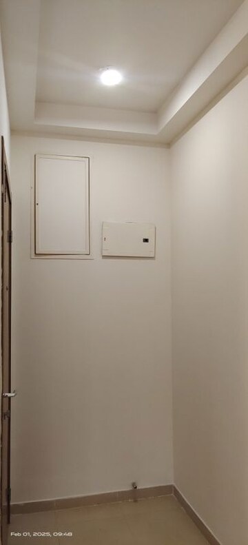 Room in 2.5 BHK Apartment at Purva Palm Beach, Hennur Road – for Rent