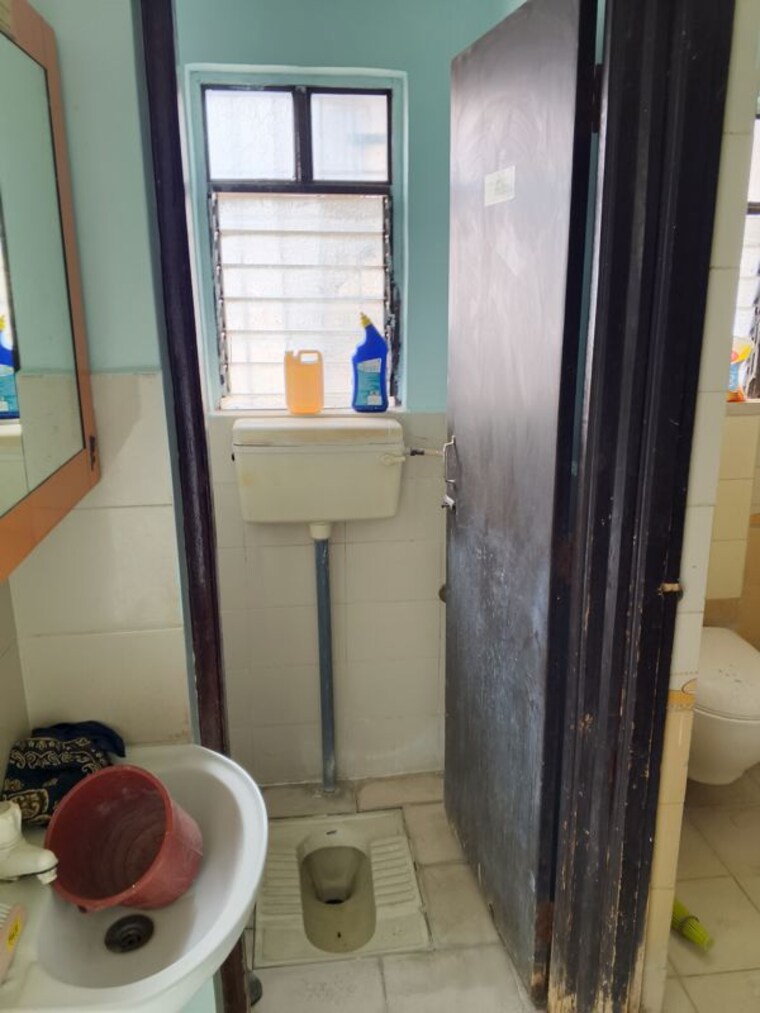 Bathroom, kondhwa budruk 1 Bedroom 600 Sq.Ft. Apartment In Kondhwa Budruk Pune 9845814