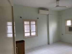 Room in 2 BHK Apartment at Krishna Tower Ahmedabad, Satellite – for Rent