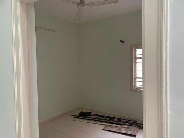 Room, krishna-tower-ahmedabad 2 Bedroom 130 Sq.Ft. Apartment In Satellite Ahmedabad 9845086