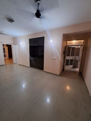 Room in 2 BHK Apartment at Gaur Grandeur, Sector 119 – for Sale
