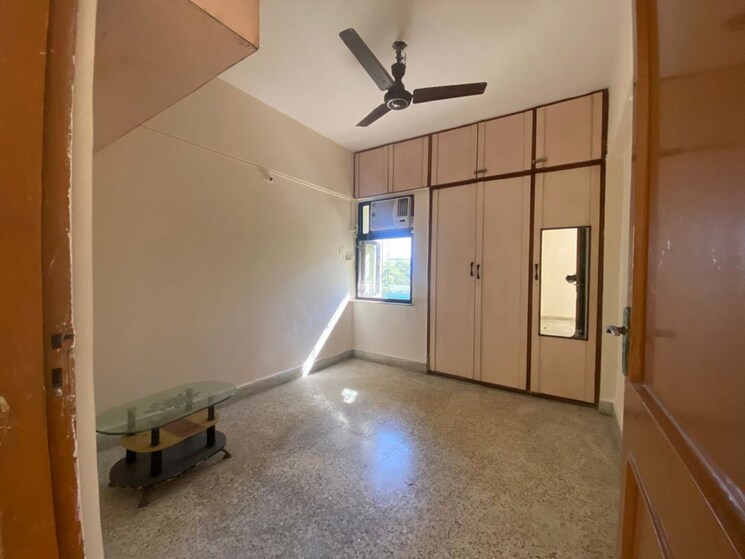 Room, panchavati-chs 2 Bedroom 700 Sq.Ft. Apartment In Vasant Vihar Thane 9845770