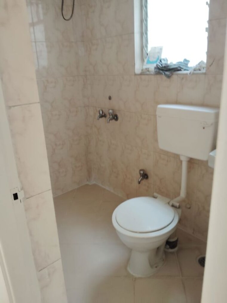 Bathroom, aditya-shagun 3 Bedroom 1500 Sq.Ft. Apartment In Bavdhan Pune 9845849