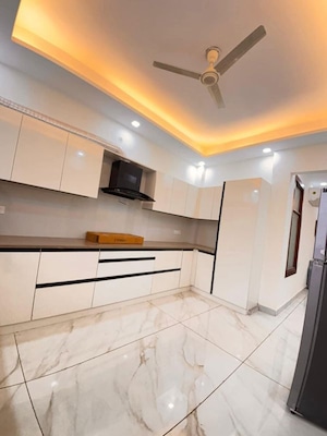 Kitchen in 1.5 BHK Apartment at Sector 21 – for Rent