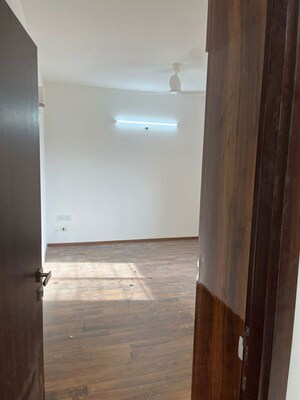 Room in 2 BHK Apartment at Bhartiya Nikoo Homes, Thanisandra Main Road – for Rent