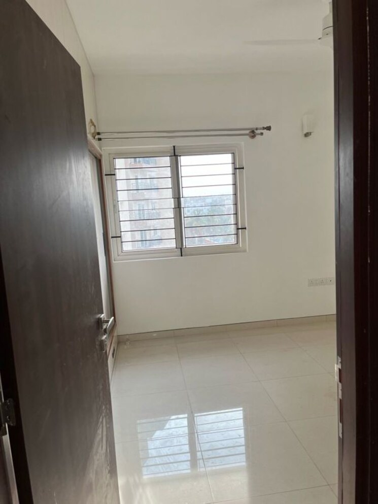 Room, bhartiya-nikoo-homes 2 Bedroom 1059 Sq.Ft. Apartment In Thanisandra Main Road Bangalore 9845889