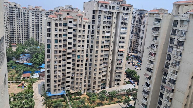 Exterior View, amrapali-silicon-city 3 Bedroom 1420 Sq.Ft. Apartment In Sector 76 Noida 9845903