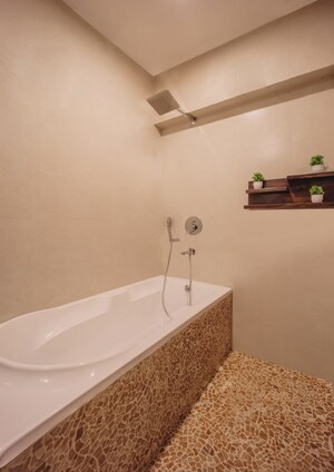 Furnished Amenities in 3 BHK Apartment at Siolim – for Rent