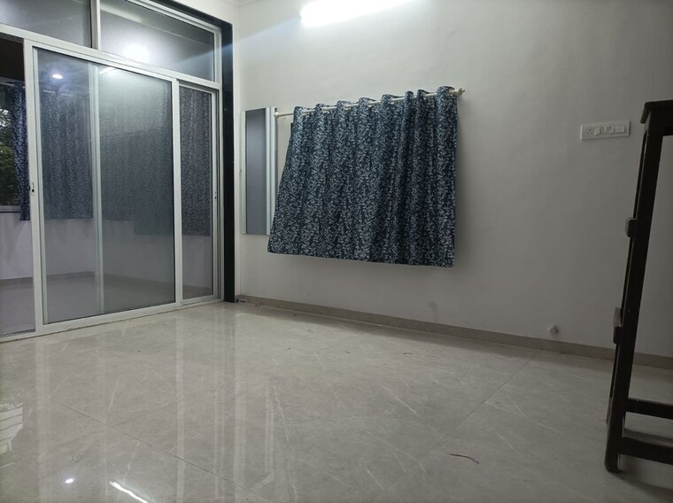 Room, krantiveer-tatya-tope-chs 5 Bedroom 2600 Sq.Ft. Villa In Wanowrie Pune 9845937