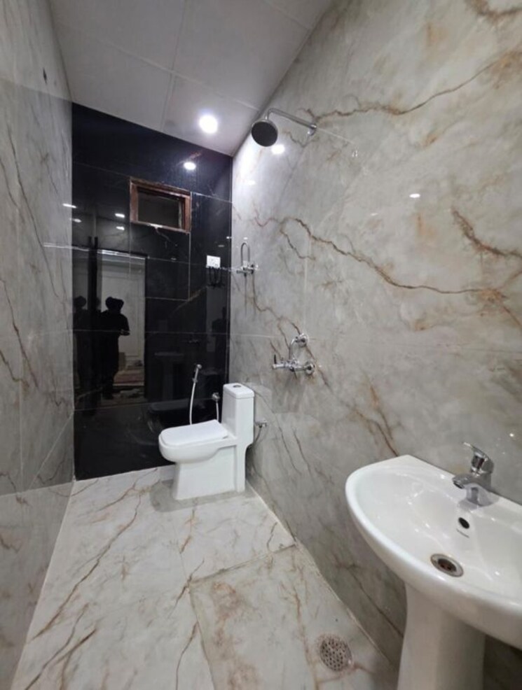 Bathroom, gomti nagar 2 Bedroom 2100 Sq.Ft. Independent House In Gomti Nagar Lucknow 9845939