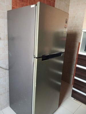 Staircase in 1 BHK Apartment at Orchid Petals, Sector 49 – for Rent