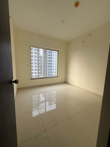 Room in 2 BHK Apartment at Kolte Patil Life Republic R 10, Hinjewadi – for Rent