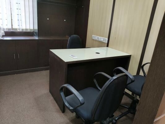 Office Space For Rent in Om Heera Panna Mall