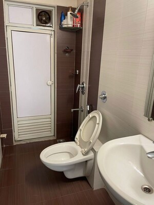 Bathroom in 2 BHK Apartment at Nahar Amrit Shakti, Chandivali – for Rent