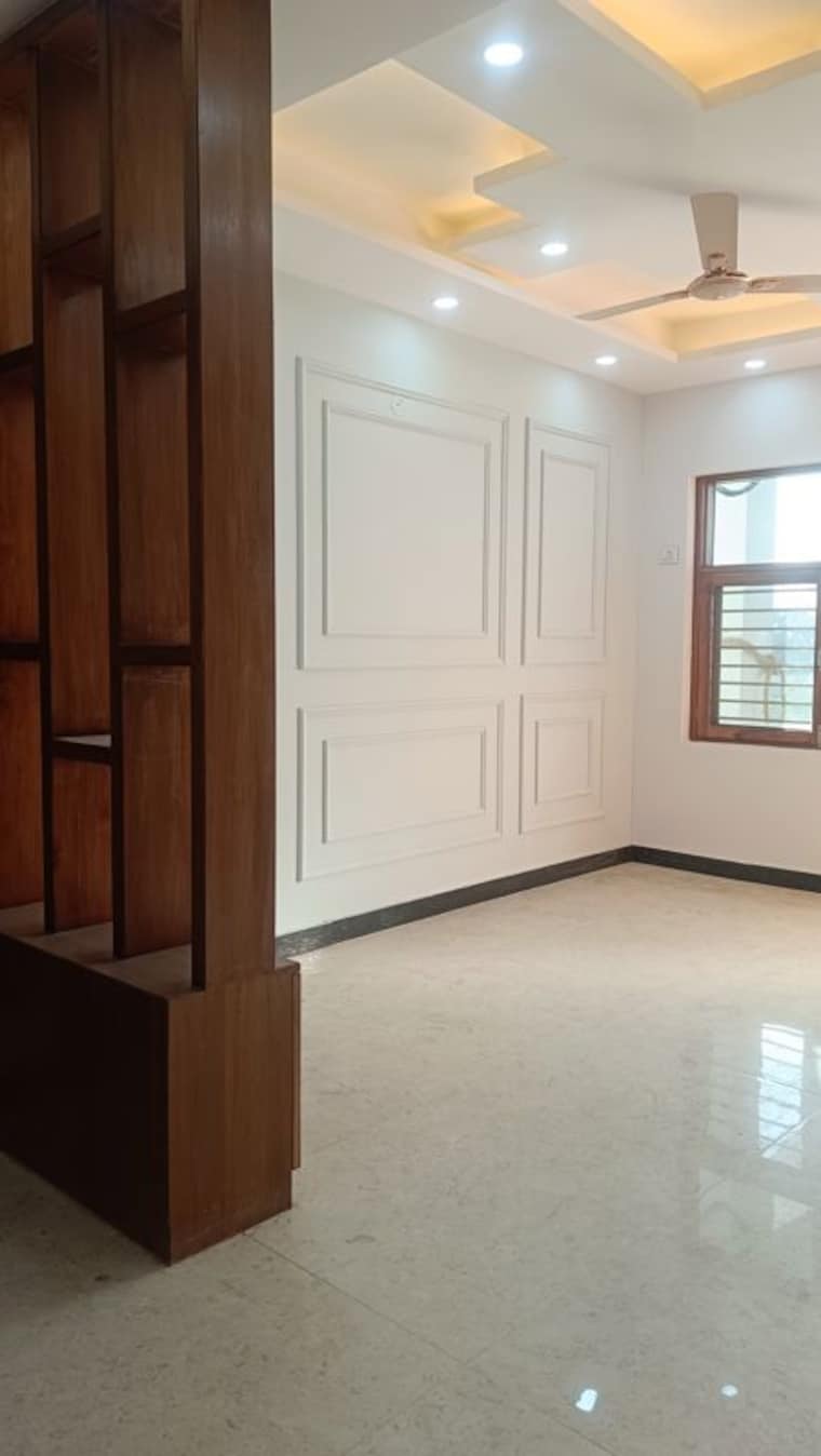 Room, sector 85 4 Bedroom 2220 Sq.Ft. Builder Floor In Sector 85 Faridabad 9846107