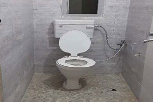 Bathroom in 1.5 BHK Builder Floor at New Ashok Nagar – for Rent