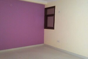 Room in 1.5 BHK Builder Floor at New Ashok Nagar – for Rent