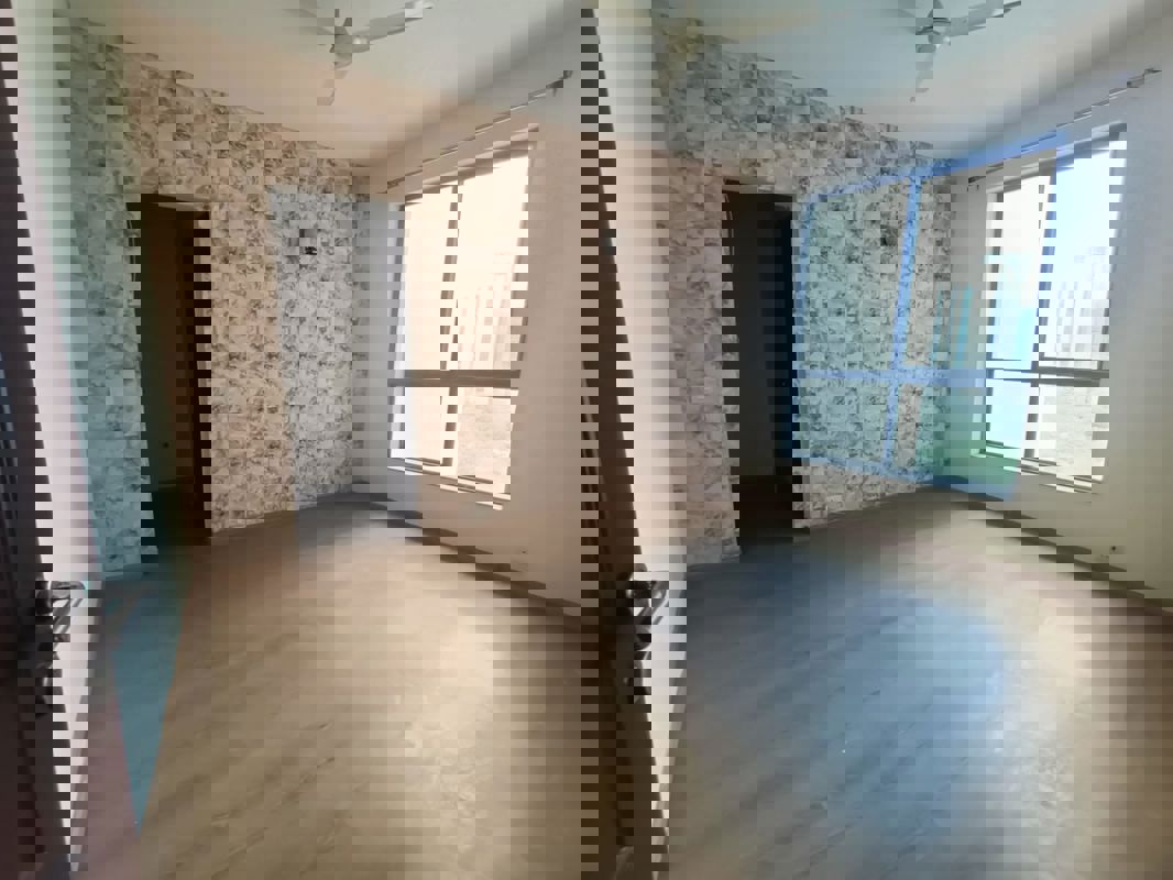 3 BHK + Pooja Room,Servant Room Apartment For Rent in Unitech The Residences Sector 33