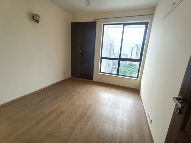 Room, unitech-the-residences-sector-33 3 Bedroom 1505 Sq.Ft. Apartment In Sector 33 Gurgaon 9846164