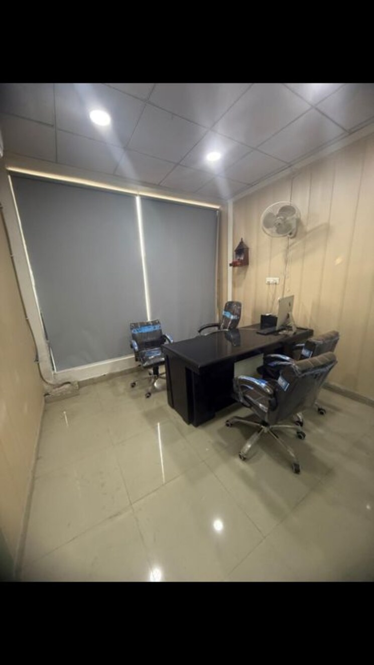 Team Area, pro-satyam-complex Commercial Shop 235 Sq.Ft. In Alpha Ii Greater Noida Greater Noida 9846165