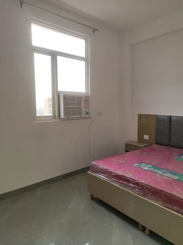 Bedroom in 1 RK Apartment at Sunlight Apartments Sector 44, Sector 44 – for Rent