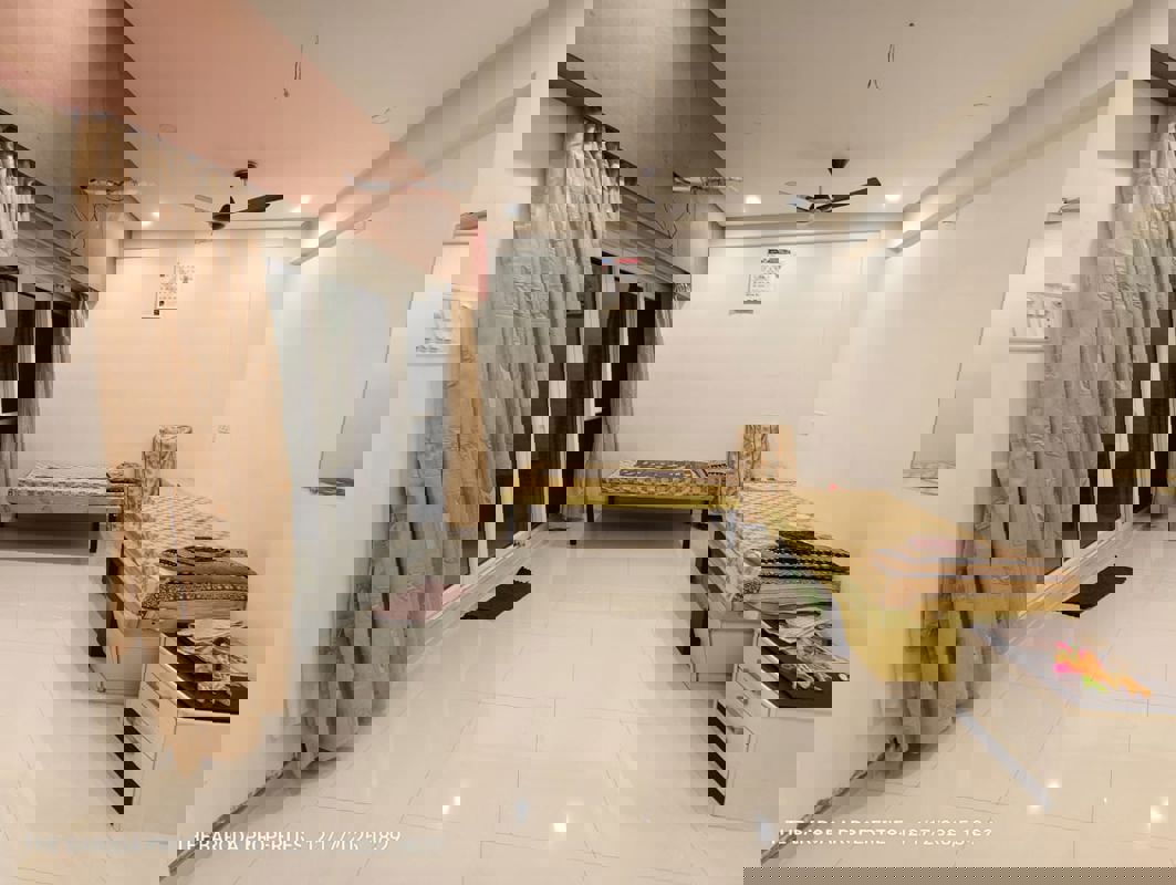 4 BHK + Servant Room Apartment For Rent in Sector 17A