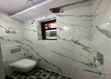 Attached Bathroom in 2 BHK Builder Floor at Tilak Nagar – for Sale