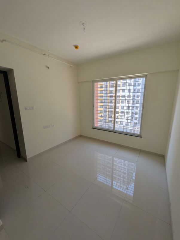 2 BHK + Extra Room Apartment For Rent in Kolte Patil R10