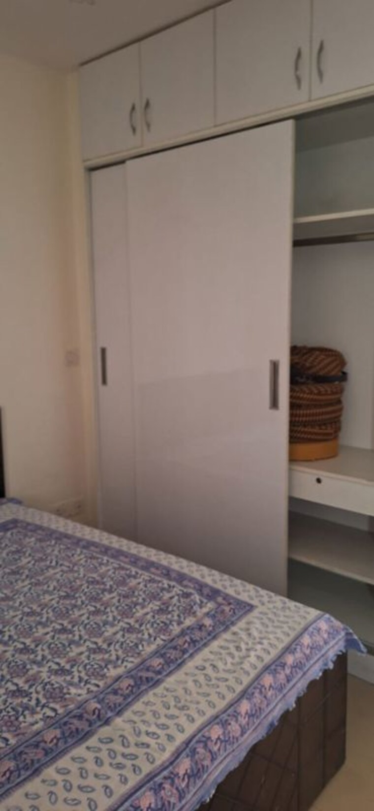 Room, srs-residency 3 Bedroom 1850 Sq.Ft. Apartment In Sector 88 Faridabad 9846546