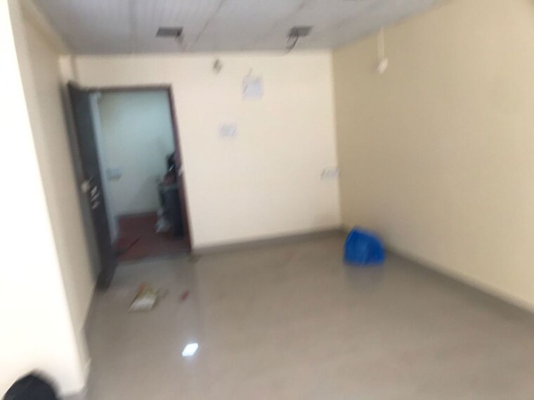 Room, km-horizon-flora Commercial Office Space 540 Sq.Ft. In Ghodbunder Road Thane 9846554