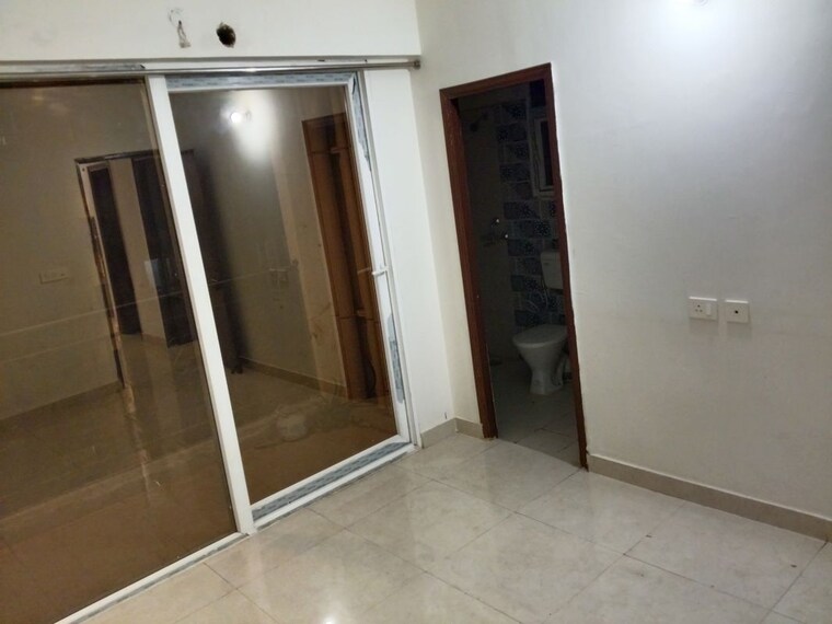 Room, signature-global-proxima-phase-2 2 Bedroom 665 Sq.Ft. Apartment In Sector 89 Gurgaon 9846594